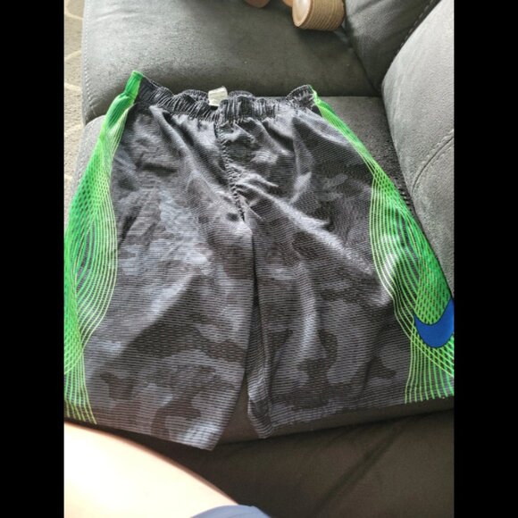 Men's size XL Nike Swim Trunks. - Picture 1 of 3